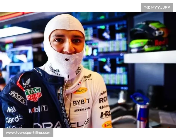 红牛新秀哈贾尔回顾揭幕战撞车：汉密尔顿父亲赛场拥抱助其走出低谷